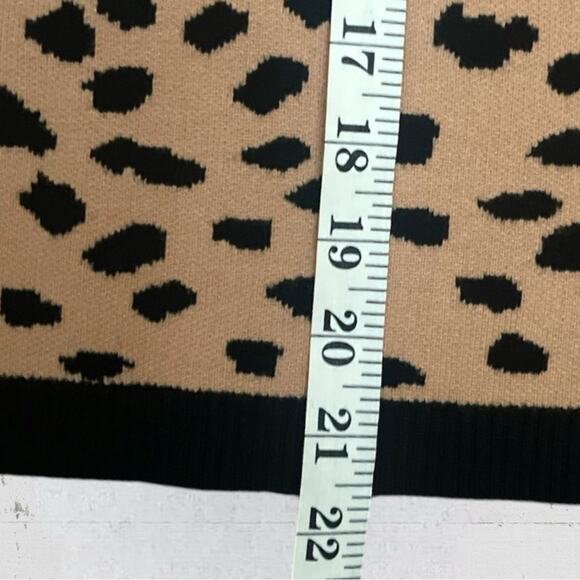H Halston Women's Leopard Print Brown Black Long Sleeve Sweater Size Small - Picture 9 of 9